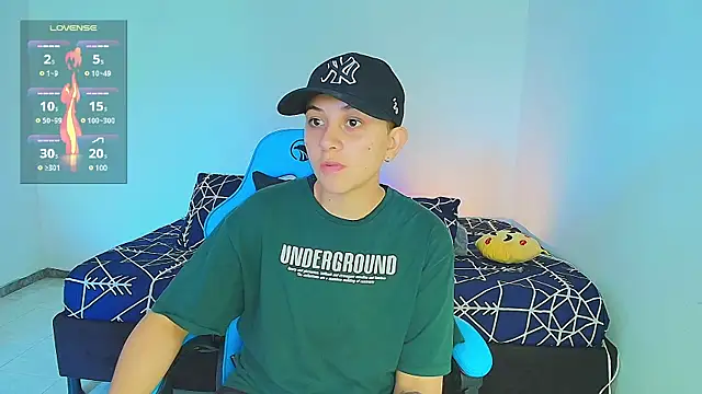 Snapshot of aron_wi chatting on 01-23-25, 06:03 aron wi online show from 01-23-25, 06:03