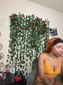 butterflybootyy online show from 11-30-25, 09:52