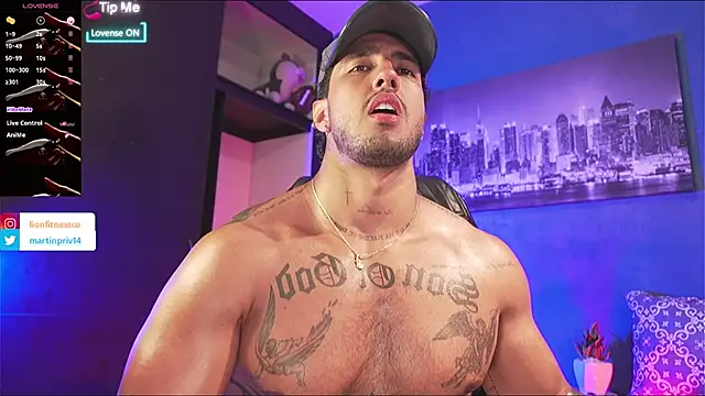 Snapshot of JACOB_MARTINS chatting on 10-11-25, 11:58 JACOB MARTINS online show from 10-11-25, 11:58