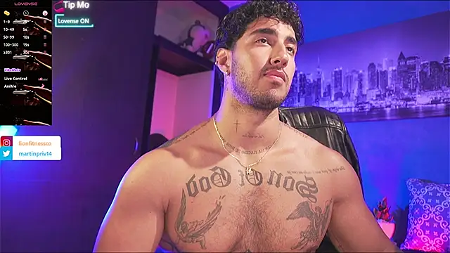 Snapshot of JACOB_MARTINS chatting on 11-10-25, 09:36 JACOB MARTINS online show from 11-10-25, 09:36