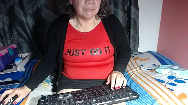 Elizabeth68 online show from 12-22-24, 02:06