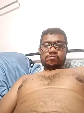 Snapshot of RoyPapafarid chatting on 03-09-25, 10:52 RoyPapafarid online show from 03-09-25, 10:52