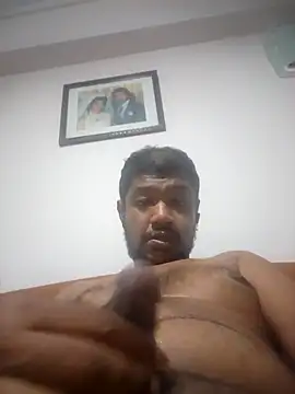 Snapshot of RoyPapafarid chatting on 03-20-25, 01:59 RoyPapafarid online show from 03-20-25, 01:59