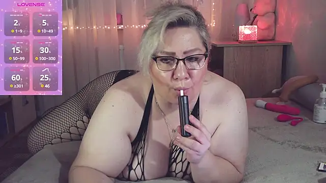 AngelinaGlam online show from 02-18-25, 10:27