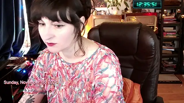 404girlnotfound online show from 11-16-25, 11:38