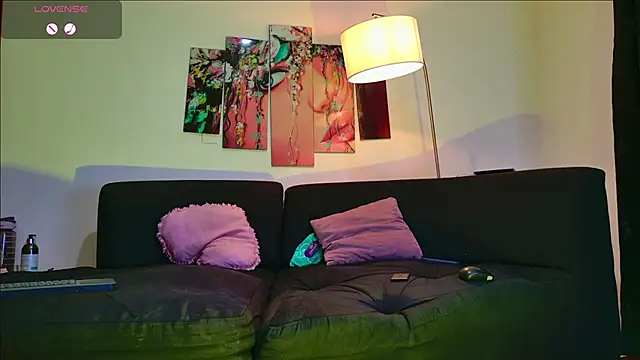 Lizzymontanaa online show from 12-27-24, 04:26