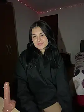 emiliaharper408 online show from 03-07-25, 07:41