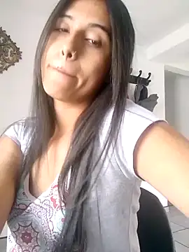 PaolaMendez  online show from 12-31-24, 06:35