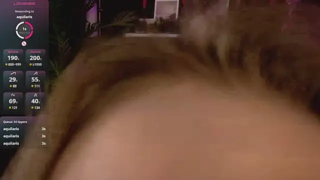 Snapshot of Chloe_Vixen chatting on 12-24-24, 12:55 Chloe Vixen online show from 12-24-24, 12:55