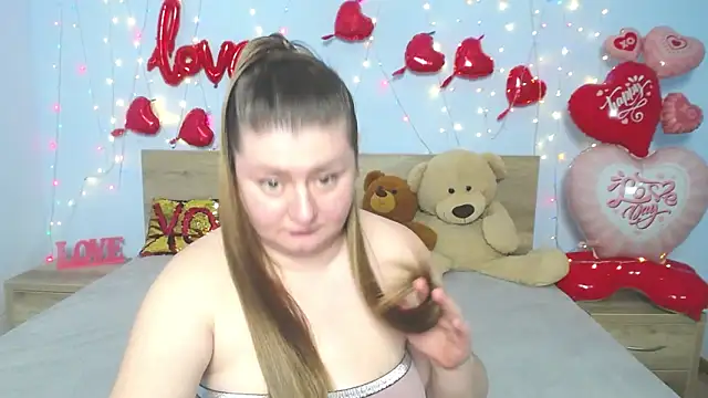 ZannaDreil online show from 02-02-25, 05:21