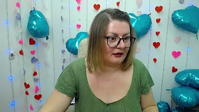 ZannaDreil online show from 02-07-25, 01:15