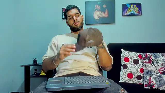 SamirHazard97 online show from 12-21-24, 02:09