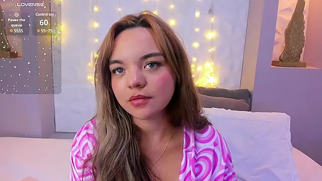 EmilyRouss  online show from 12-31-24, 01:36