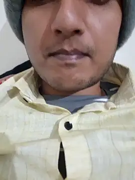 Jonrobinso online show from 12-19-24, 04:46