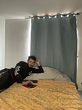 Snapshot of anika_lowen02 chatting on 10-29-25, 03:58 anika lowen02 online show from 10-29-25, 03:58