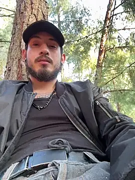 Snapshot of anika_lowen02 chatting on 11-18-25, 09:41 anika lowen02 online show from 11-18-25, 09:41