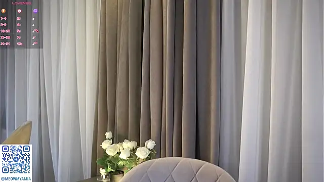 Snapshot of EvelyynLopez chatting on 12-14-24, 08:40 EvelyynLopez online show from 12-14-24, 08:40