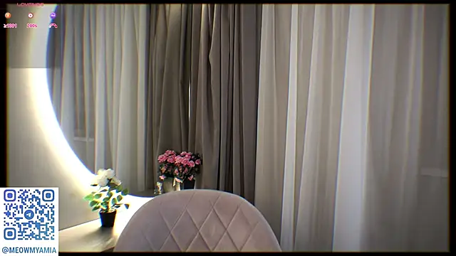 Snapshot of EvelyynLopez chatting on 12-19-24, 08:13 EvelyynLopez online show from 12-19-24, 08:13