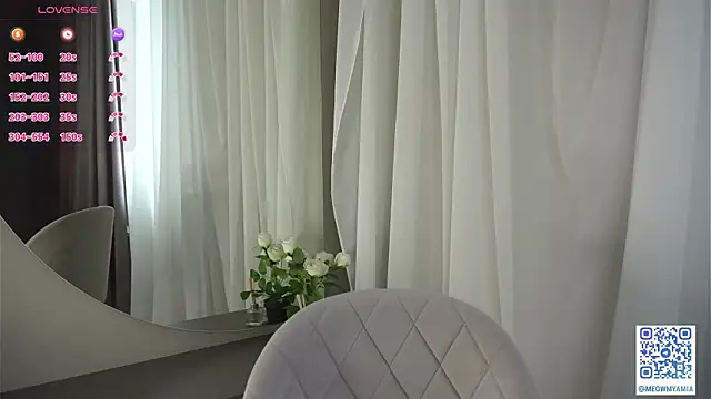 Snapshot of EvelyynLopez chatting on 02-13-25, 07:24 EvelyynLopez online show from 02-13-25, 07:24