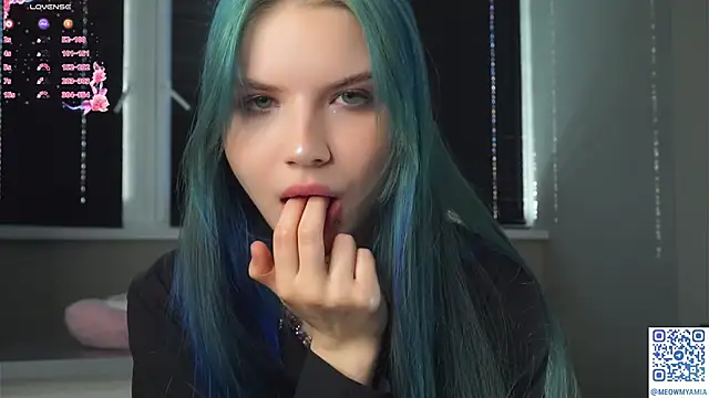 Snapshot of EvelyynLopez chatting on 02-21-25, 04:07 EvelyynLopez online show from 02-21-25, 04:07