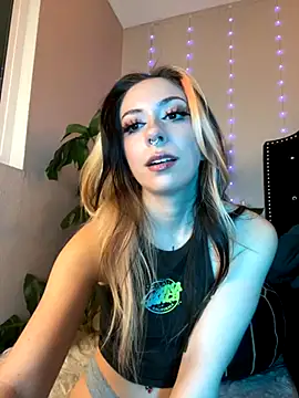 Snapshot of gorexchid chatting on 10-23-25, 07:51 gorexchid online show from 10-23-25, 07:51