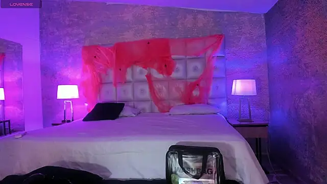 MelaniieRoux online show from 10-16-25, 11:33