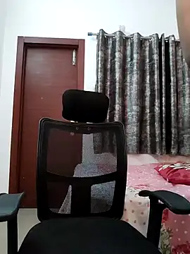 sanaya baby online show from 01-19-25, 08:41