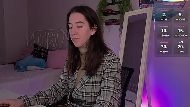 Belle Via online show from 10-17-25, 03:14