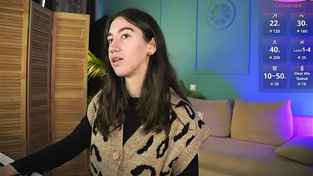 Belle Via online show from 10-20-25, 01:11