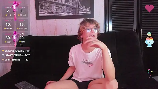 Max lover1 online show from 02-04-25, 03:26