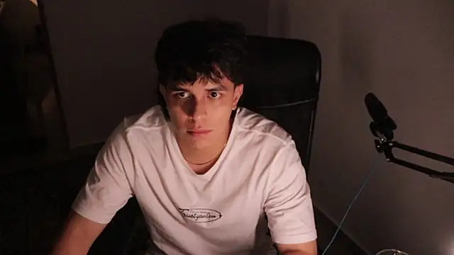 Tony Hoffa online show from 11-17-25, 04:40