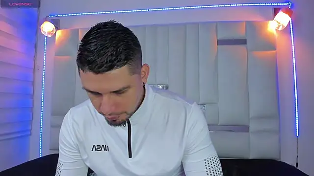 Jacoob19  online show from 03-17-25, 12:25