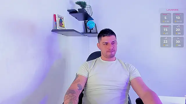 Jacoob19  online show from 11-23-25, 02:17