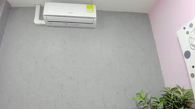 Tiffany mendez online show from 12-02-25, 12:10