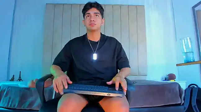 Muichiro tokito1 online show from 01-17-25, 03:23