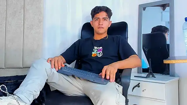 Muichiro tokito1 online show from 01-30-25, 03:22