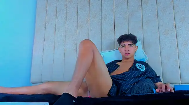 Muichiro tokito1 online show from 03-17-25, 07:35