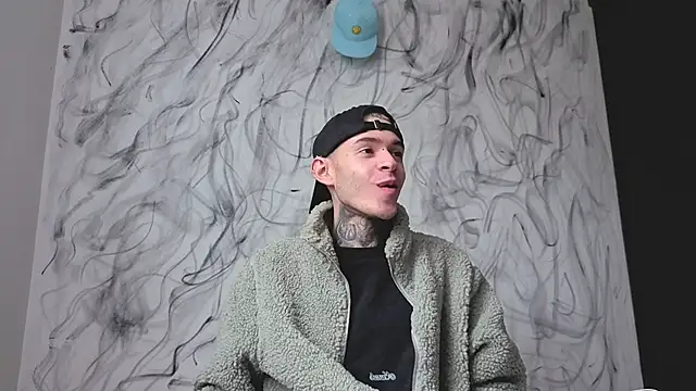 Snapshot of Saturno_v chatting on 10-10-25, 01:54 Saturno v online show from 10-10-25, 01:54