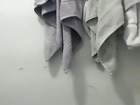 Snapshot of lilbishmiss chatting on 01-27-25, 08:28 lilbishmiss online show from 01-27-25, 08:28