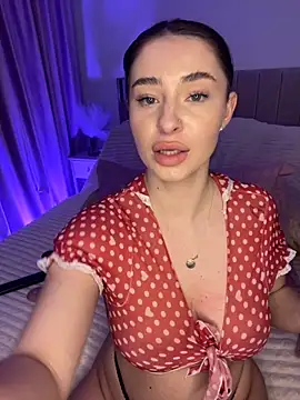 Snapshot of GraceCarther chatting on 11-08-25, 05:56 GraceCarther online show from 11-08-25, 05:56