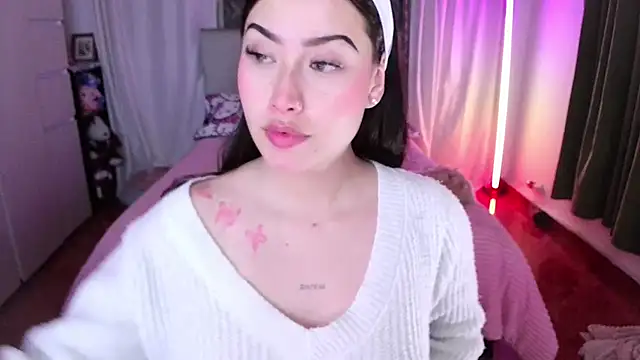 Emilyswan04 online show from 01-10-26, 02:02