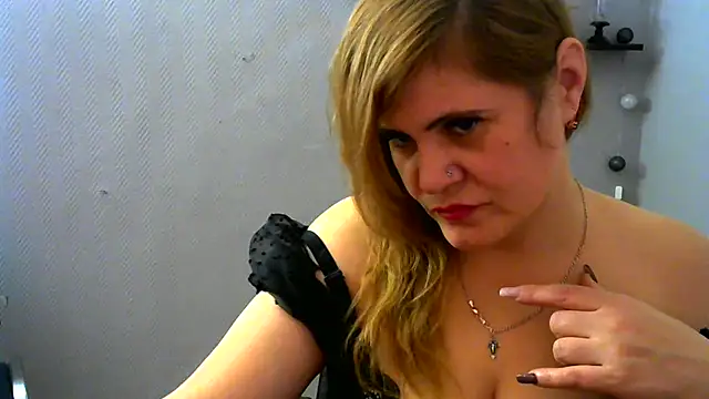 DaniellaKiss online show from 01-07-25, 05:12