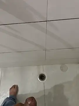 Gururonny07 online show from 10-16-25, 12:44