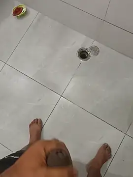 Gururonny07 online show from 10-31-25, 12:22