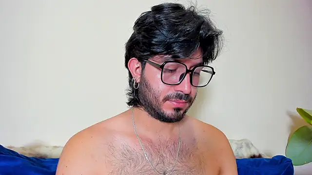 Snapshot of Ackerman_Eren_ chatting on 02-05-25, 01:44 Ackerman Eren online show from 02-05-25, 01:44