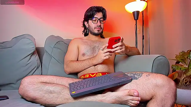 Snapshot of Ackerman_Eren_ chatting on 10-04-25, 09:40 Ackerman Eren online show from 10-04-25, 09:40