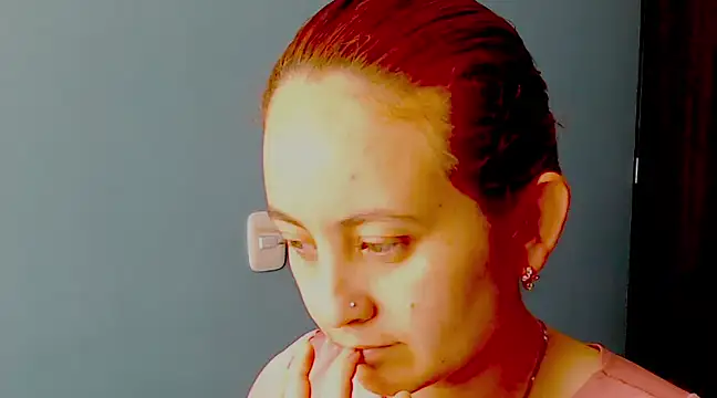 zoe jones3 online show from 12-21-24, 01:21