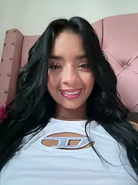 Laura fernandezII online show from 03-11-25, 10:42