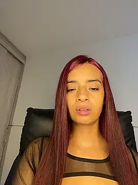 Laura fernandezII online show from 01-11-26, 06:57