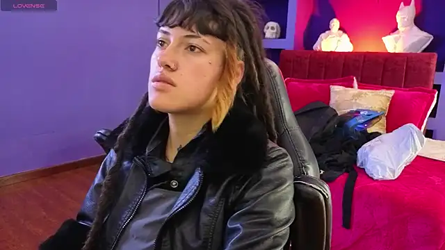  sharlotte777 online show from 10-10-25, 02:16